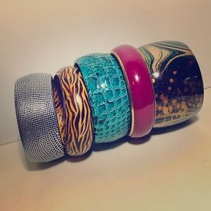 *BOGO SALE* Beautiful Multi-Color Bangle Set